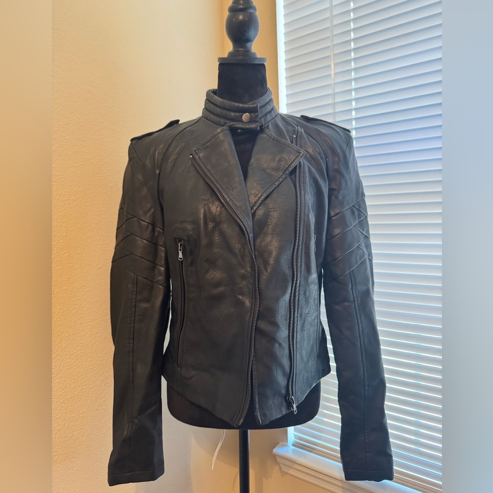 Stylish Black Faux Leather Jacket - Celsius Premium - Size S